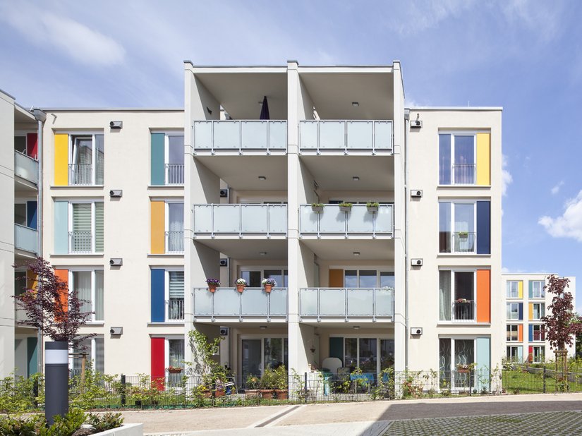This social housing complex is the first climate protection settlement in North Rhine-Westphalia, built consistently to passive house standard.