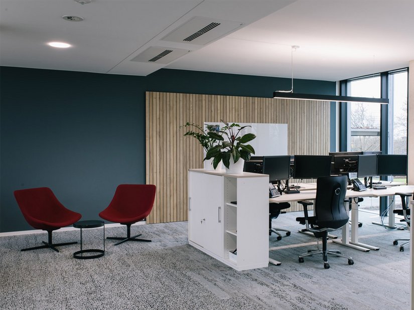 An inspiring working environment has been created on the premises of an international trading company covering almost 4,000 square meters and six floors.