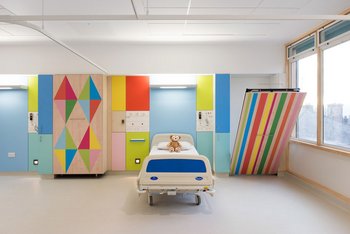 <p>"Not too baby": Graphical color patterns on wall coverings and cabinets in the Children's Hospital Charity in Sheffield</p>
