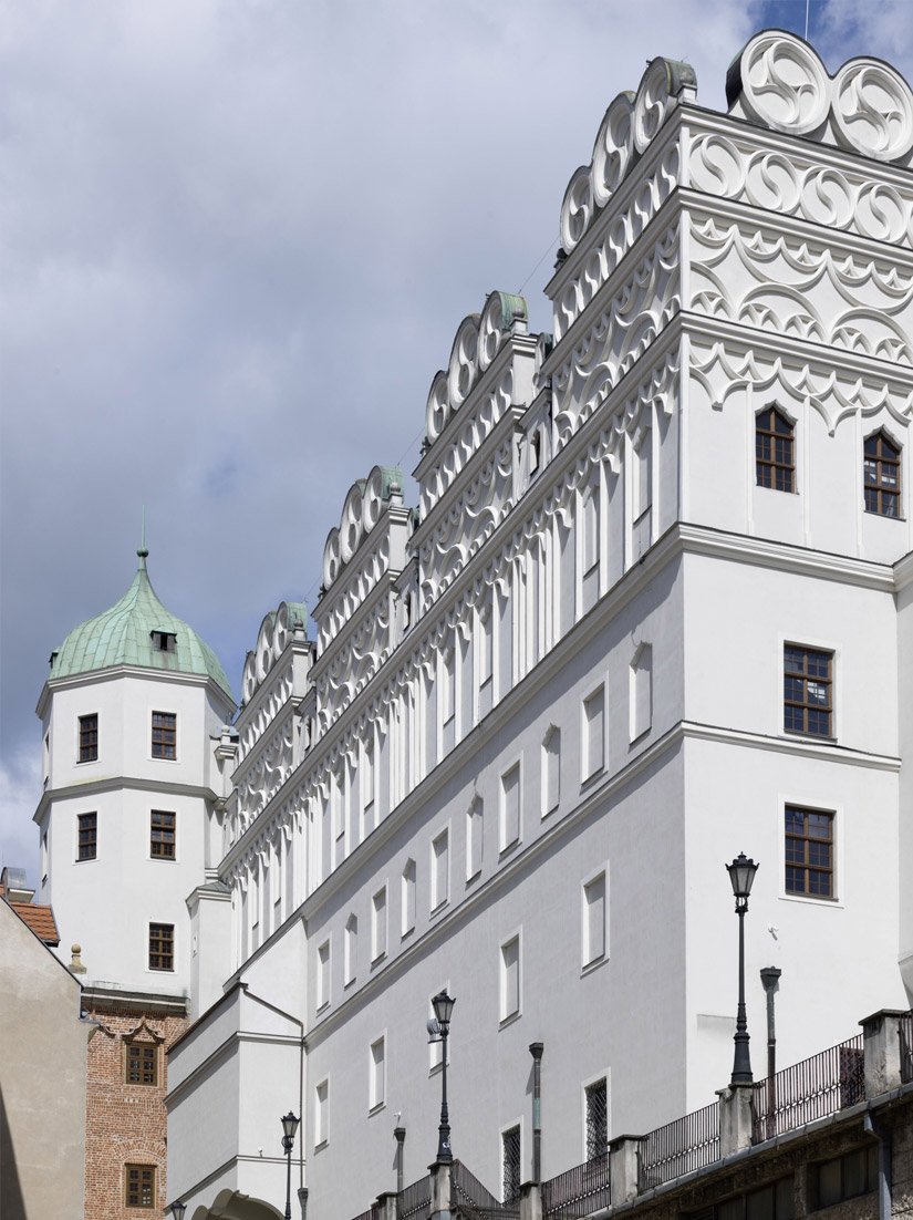 A building that characterizes Prague as a city.