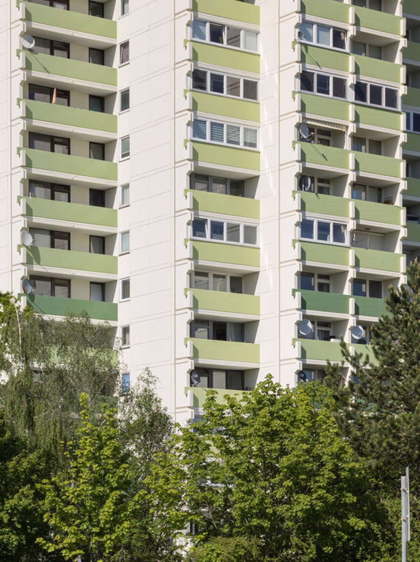 Balconies with a range of designs create an agreeable sense of color.