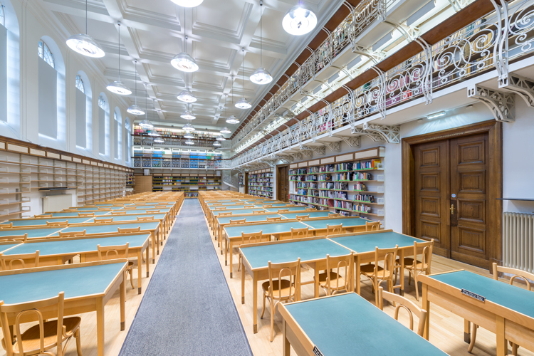 Lesesaal Uni-Bibliothek Innsbruck