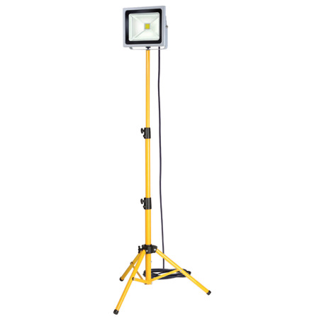 CHIP-LED Light on Tripod, 50 W